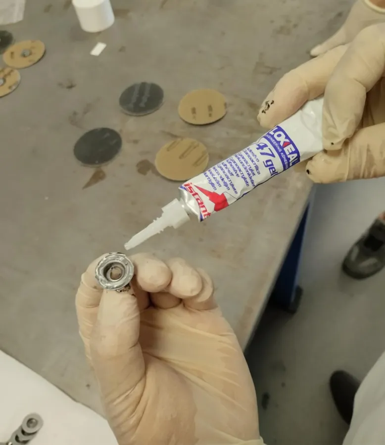 Loxeal 47 Jel Dik Yüzeylerde Damlamayan Hızlı Jel Yapıştırıcı - 2